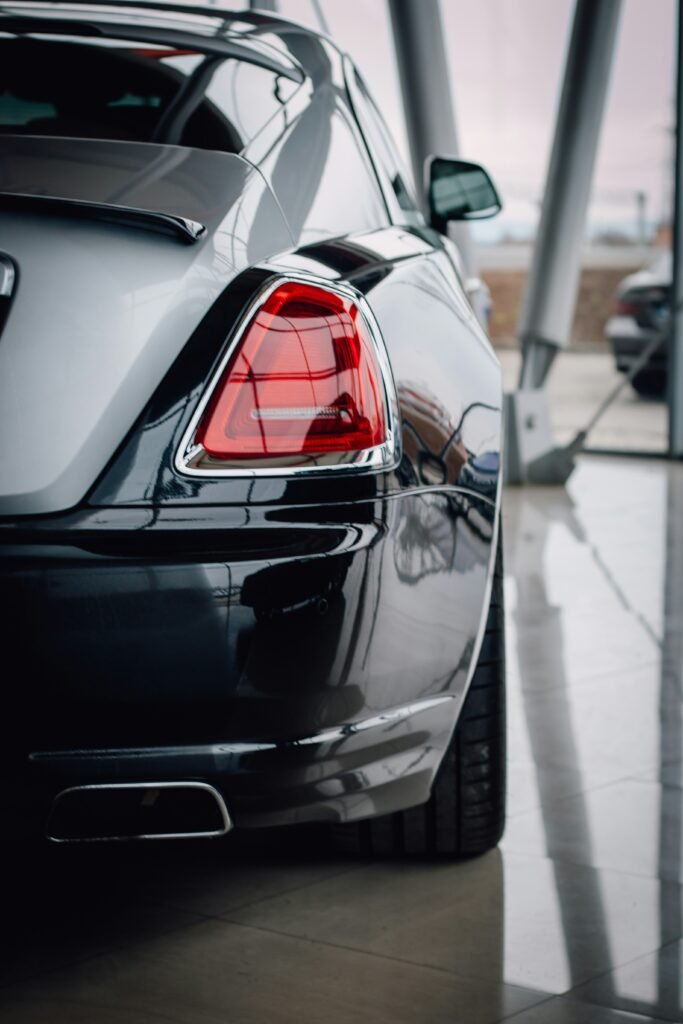 Rolls royce image back view